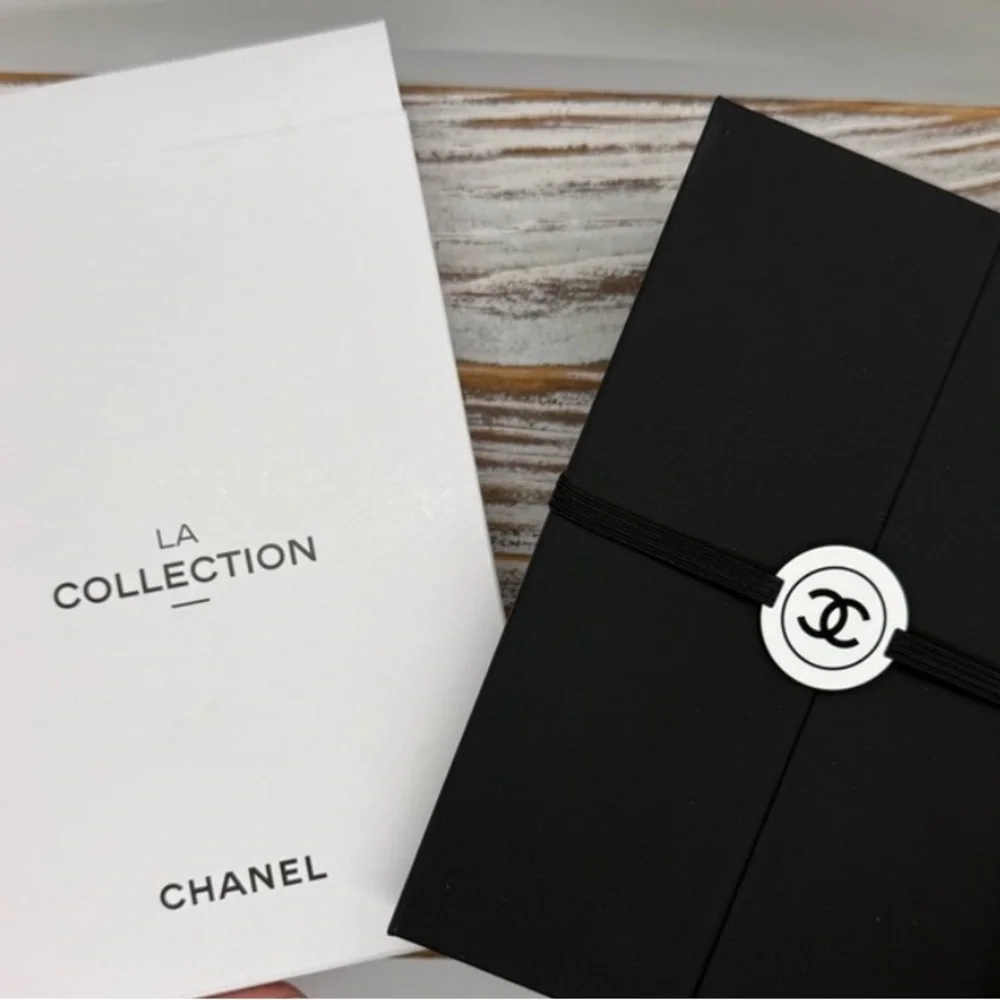 Chanel Trifold Stationary LA Collection NIB